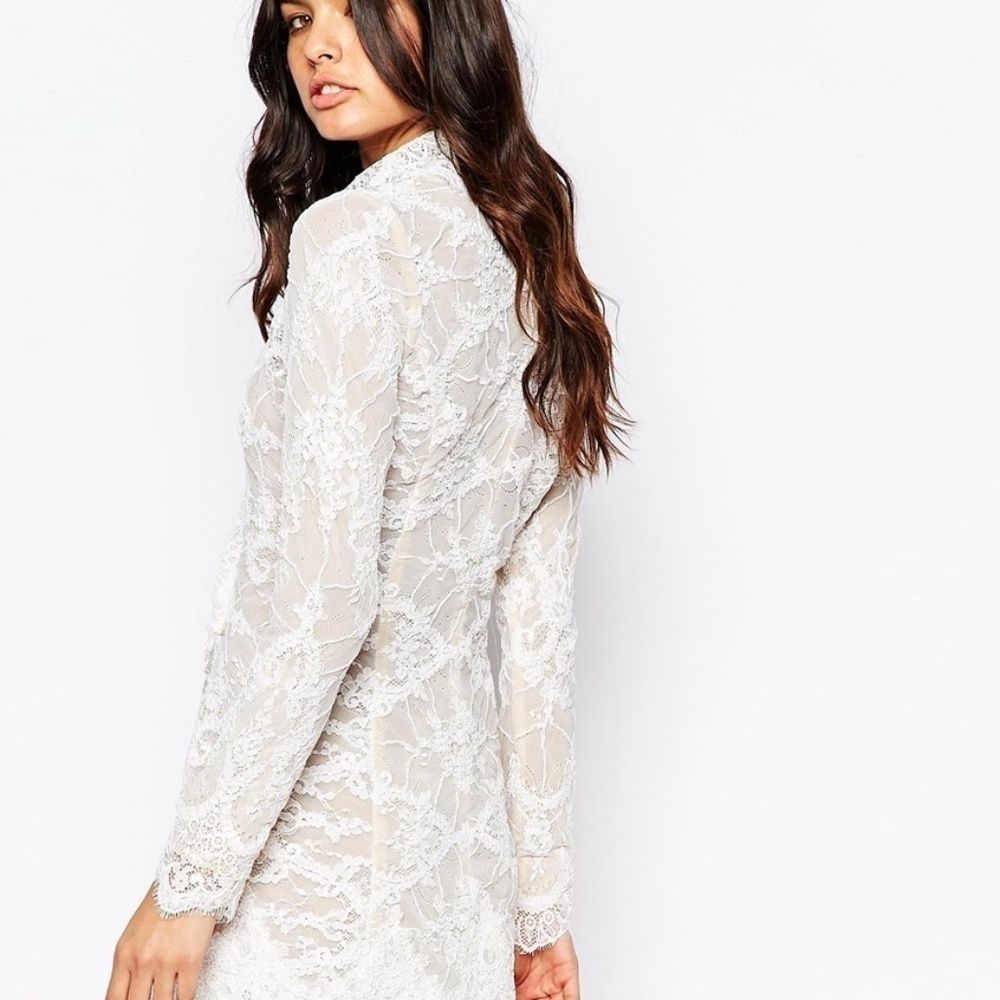 Stone Cold Fox  Dress White Lace  Scoop Neck Dress NWOT~